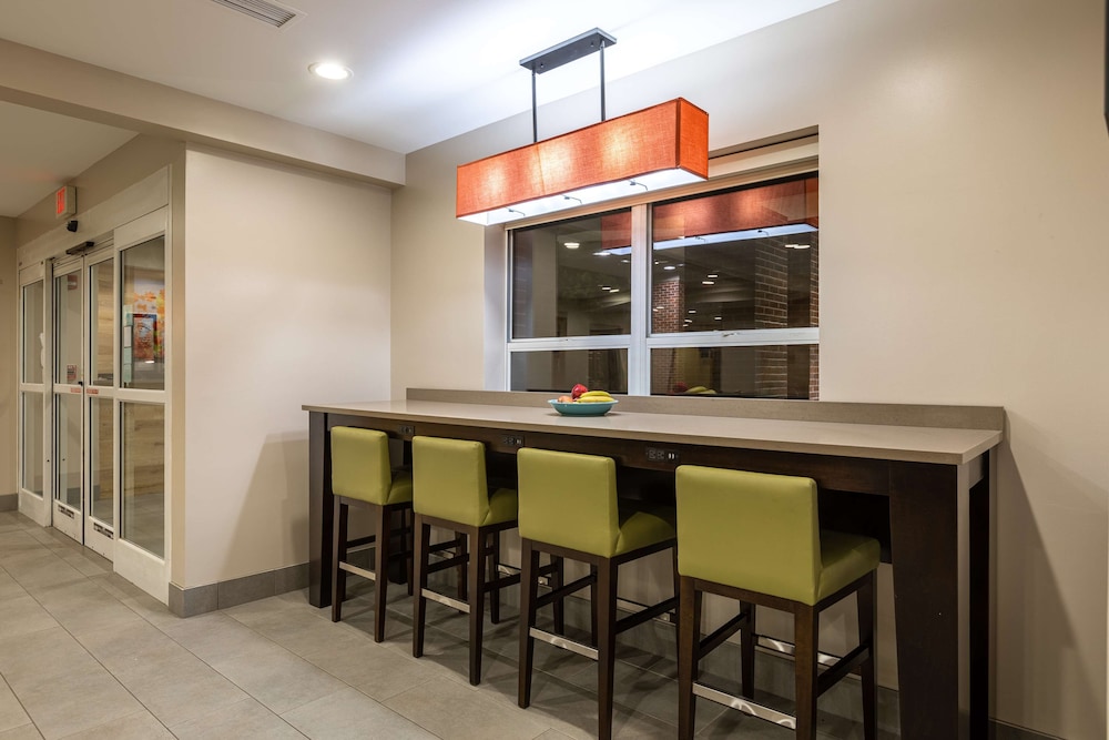 Country Inn & Suites By Radisson, Anderson, SC 4/34