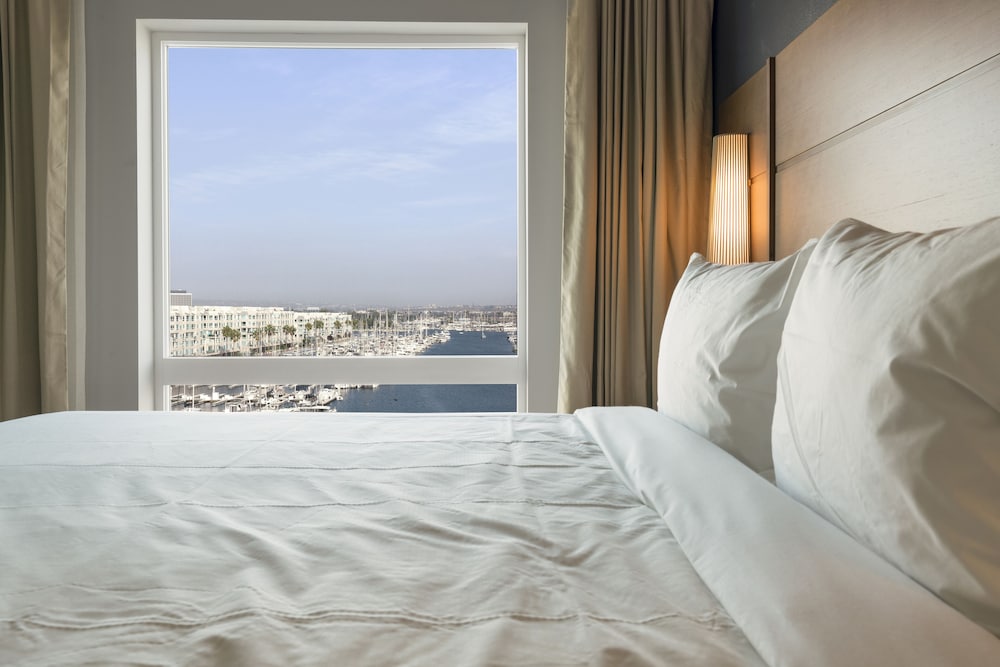 Residence Inn by Marriott Marina del Rey 8/51