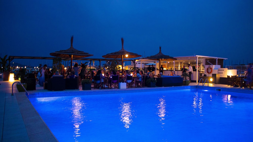 Hoposa Daina Hotel - Adults Only 4/70