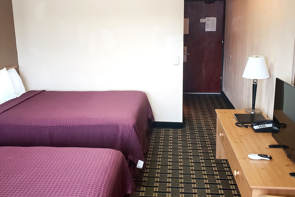 Budget Host Inn 24/60