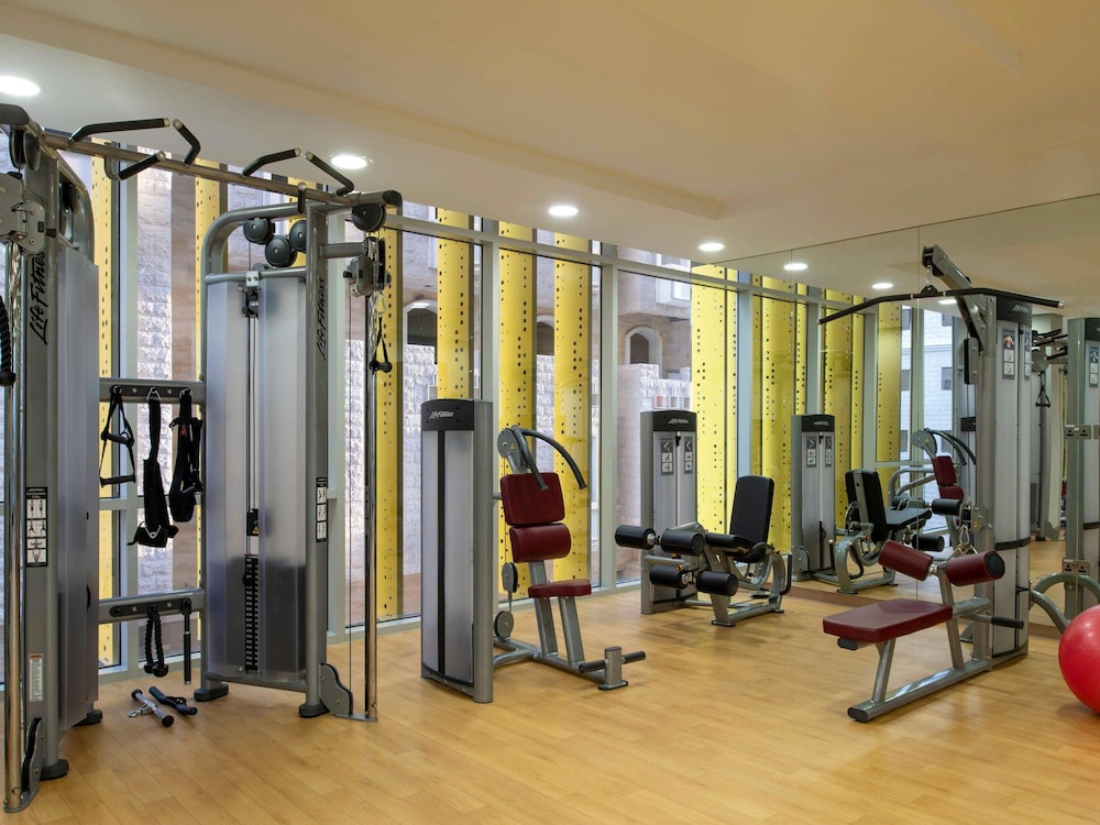 Ibis Doha 25/50