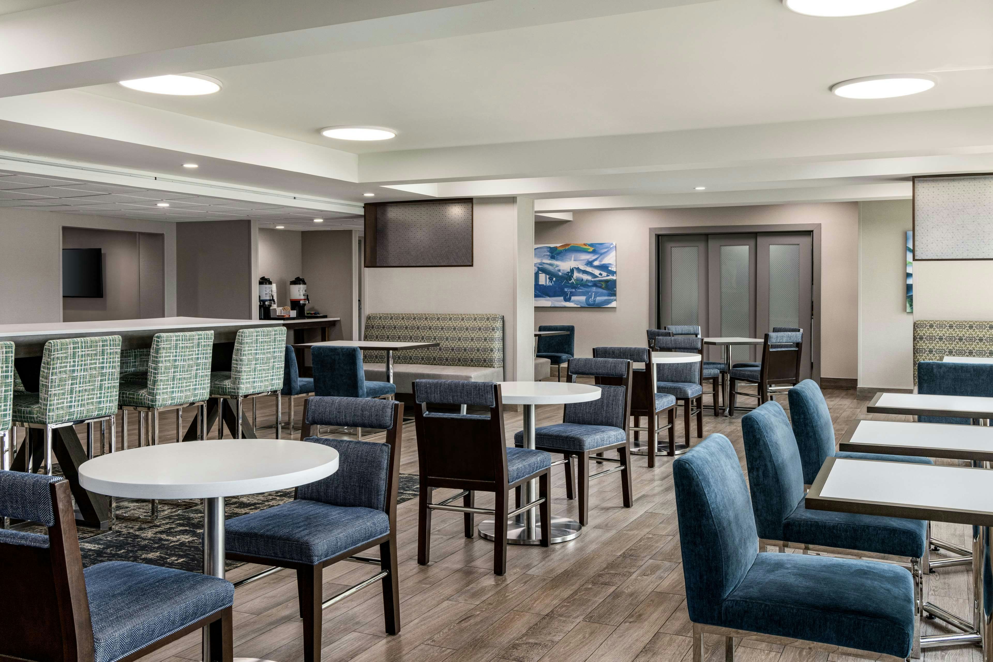 Hampton Inn Chicago-O'Hare International Airport 53/79