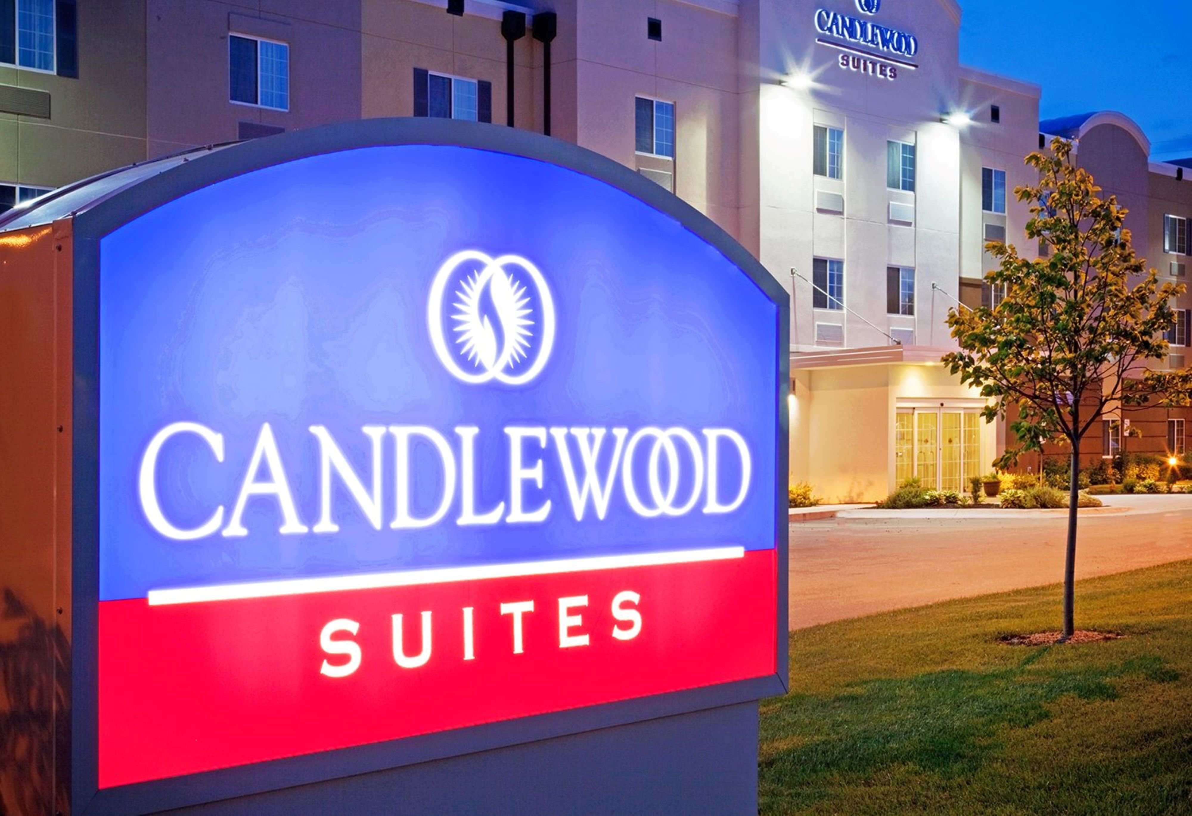 CANDLEWOOD SUITES LENEXA - OVERLAND PARK AREA 1/69