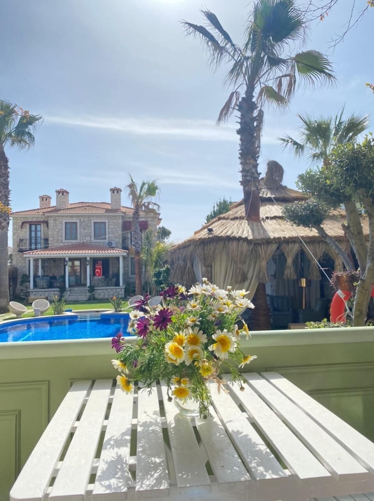 World City Alacati Hotel 4/50