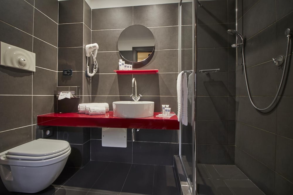 iH Hotels Milano Watt 13 76/76
