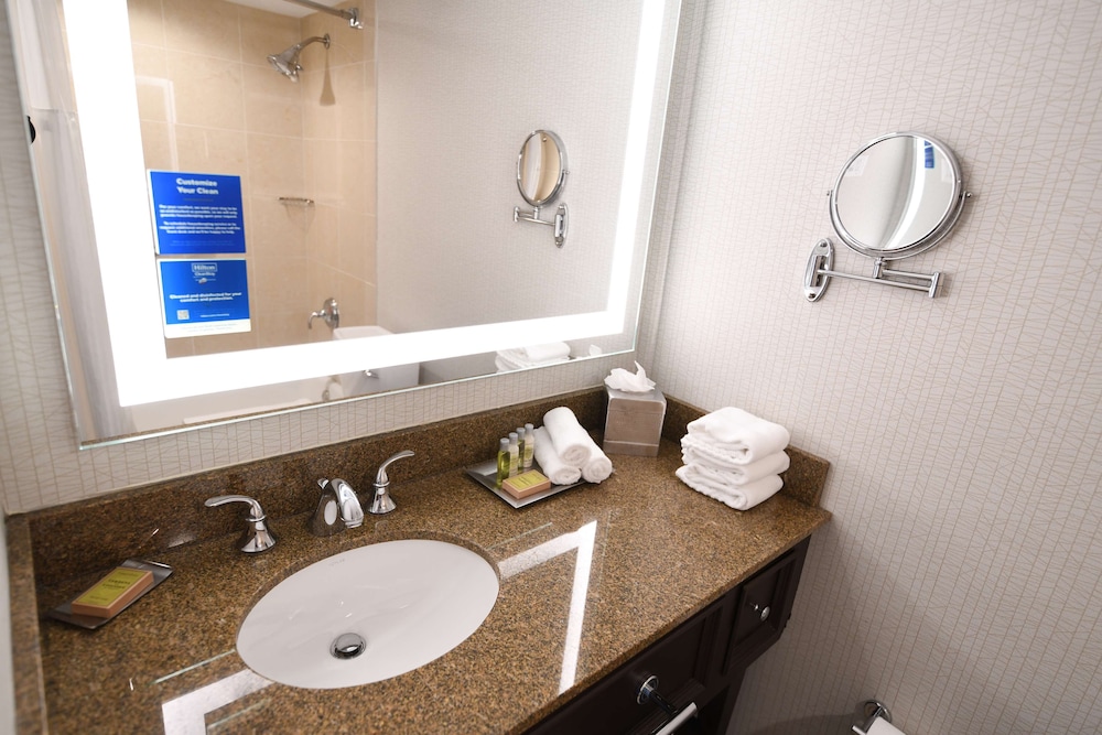 Doubletree By Hilton Hotel Baltimore North Pikesville 15/84
