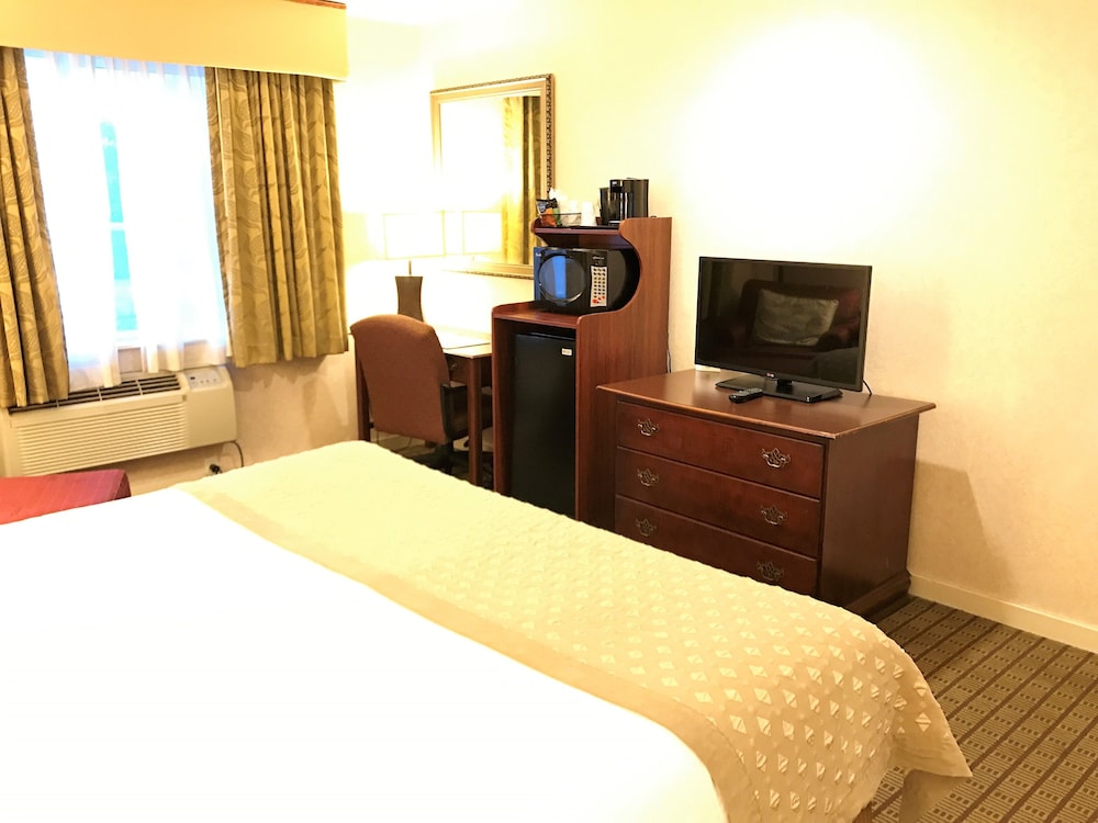 Ramada By Wyndham Draper 16/36