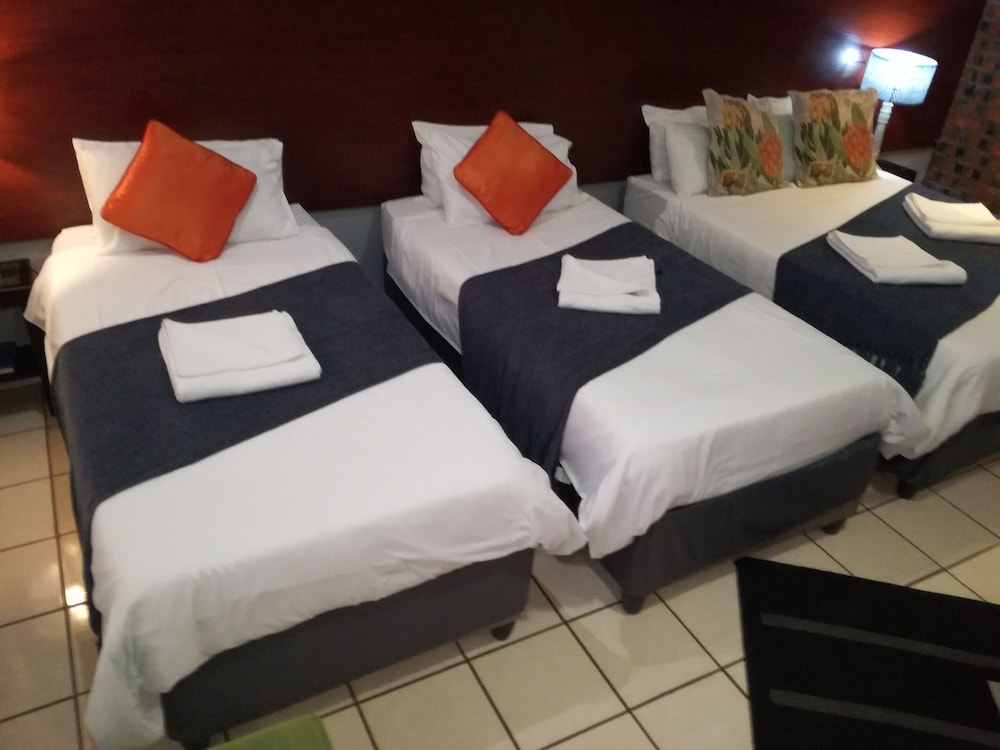 21 On Coetzee Guest House 2/22