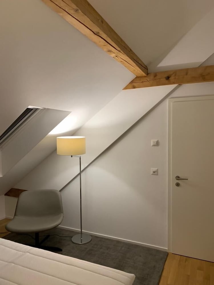 Zurich Furnished Homes 21/50