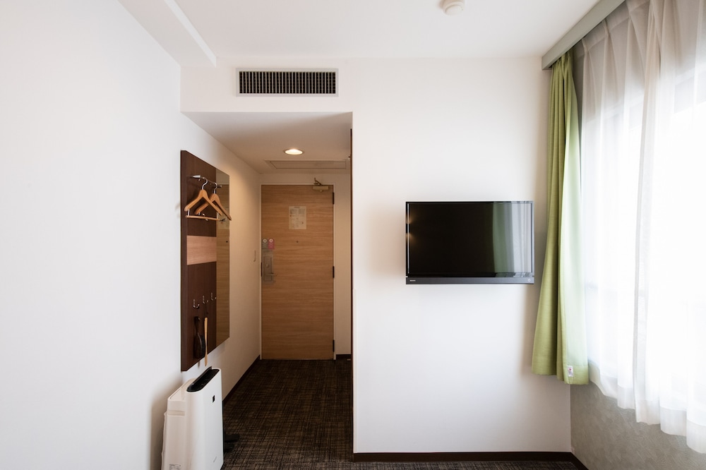 Ueno First City Hotel 10/50