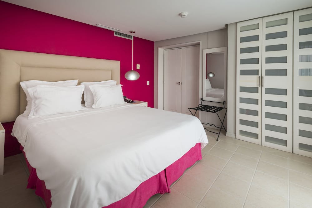 Country International Hotel 14/55