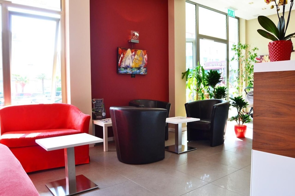 Hotel Midi 26/37