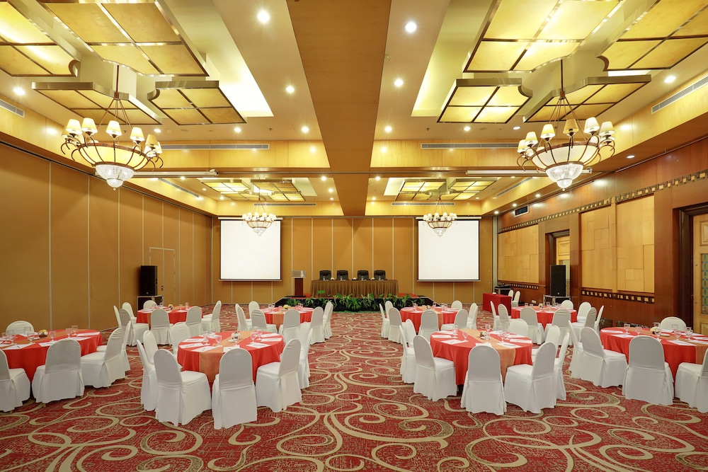 SWISS-BELHOTEL MALEOSAN MANADO 58/67