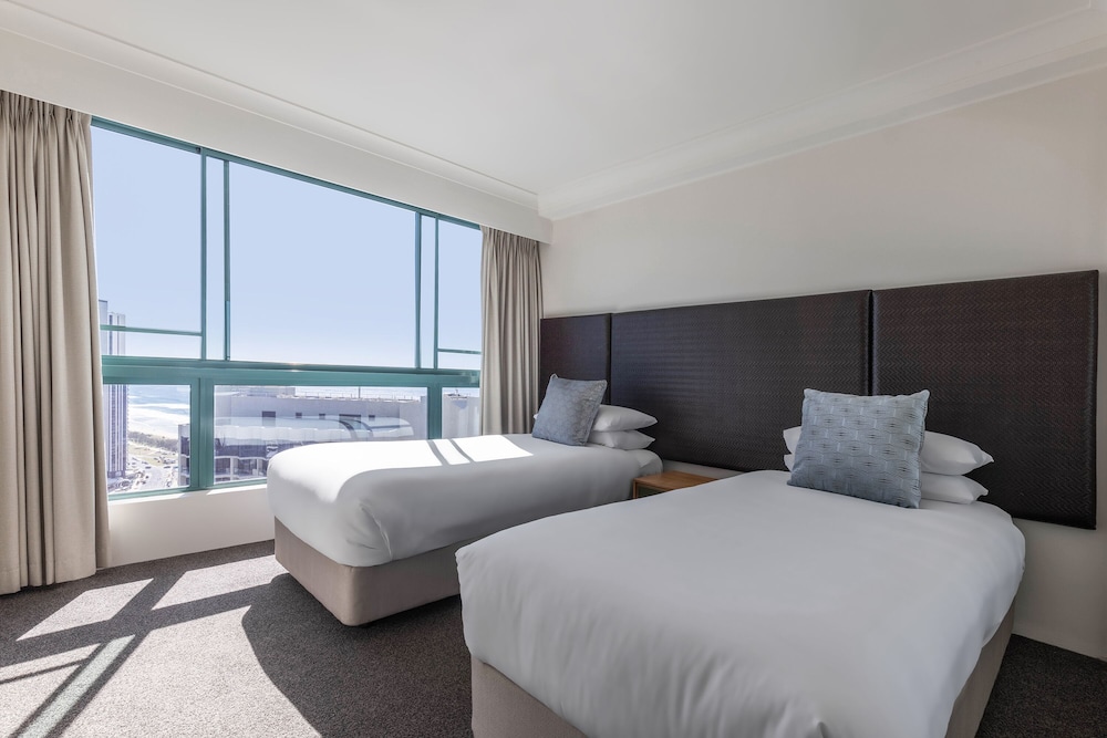Mantra Crown Towers Surfers Paradise 32/95