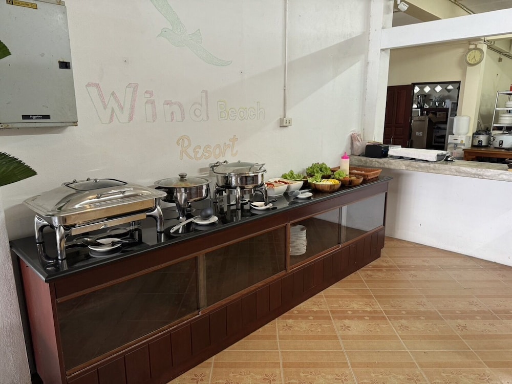 Wind Beach Resort 11/51