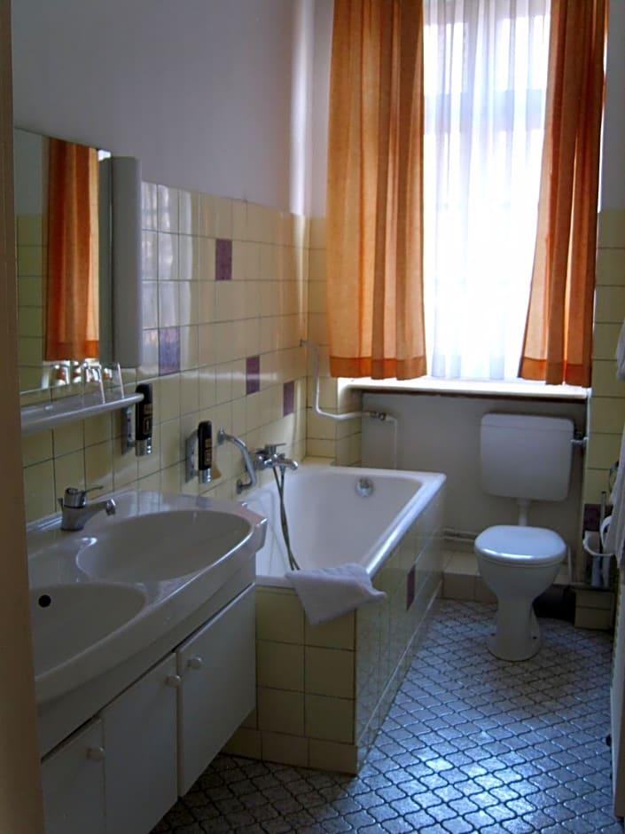 Hotel Vier Jahreszeiten 35/36