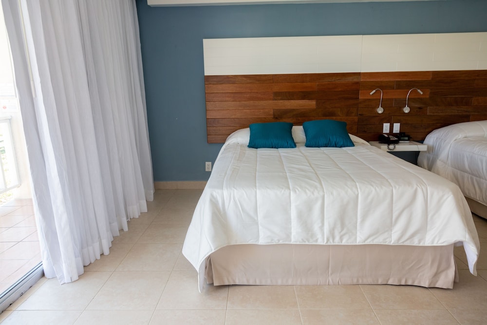 Viva Fortuna Beach by Wyndham A Trademark All Inclusive 27/68