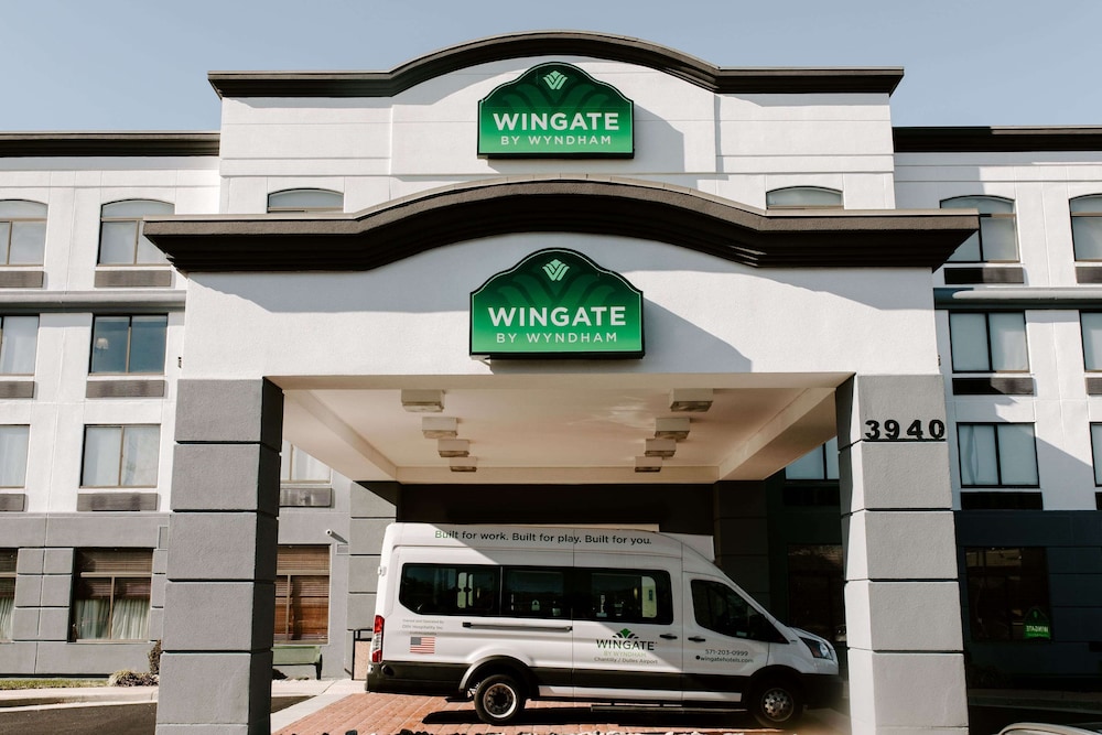 Wingate by Wyndham Chantilly / Dulles Airport 2/48