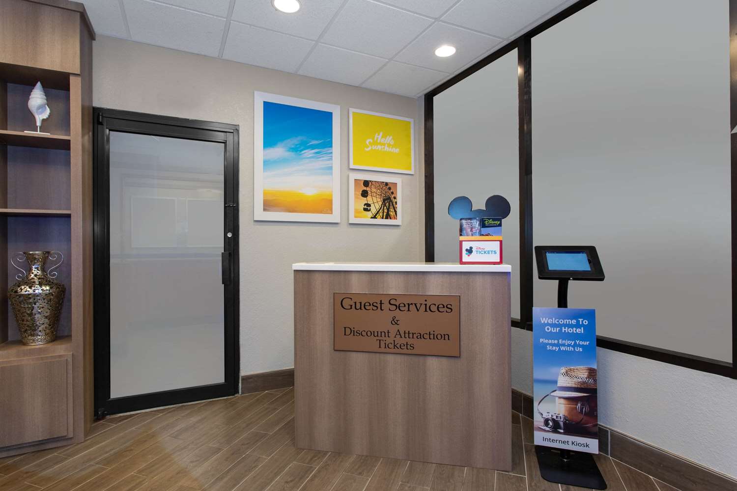 Days Inn by Wyndham Orlando Conv. Center/International Dr 10/43