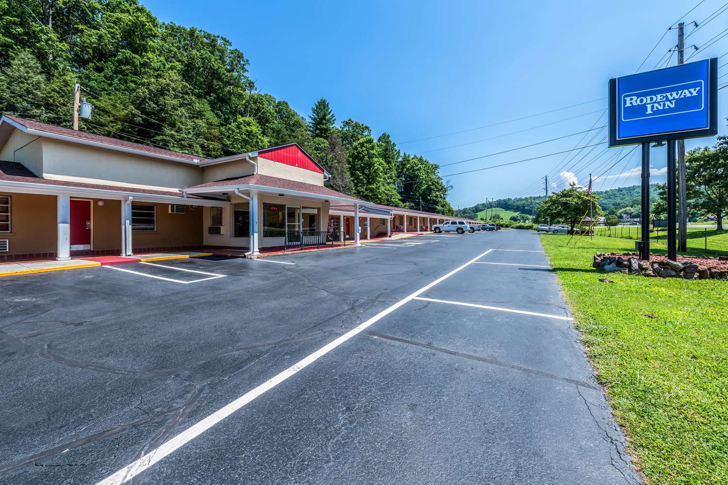 Americas Best Value Inn Franklin 18/24