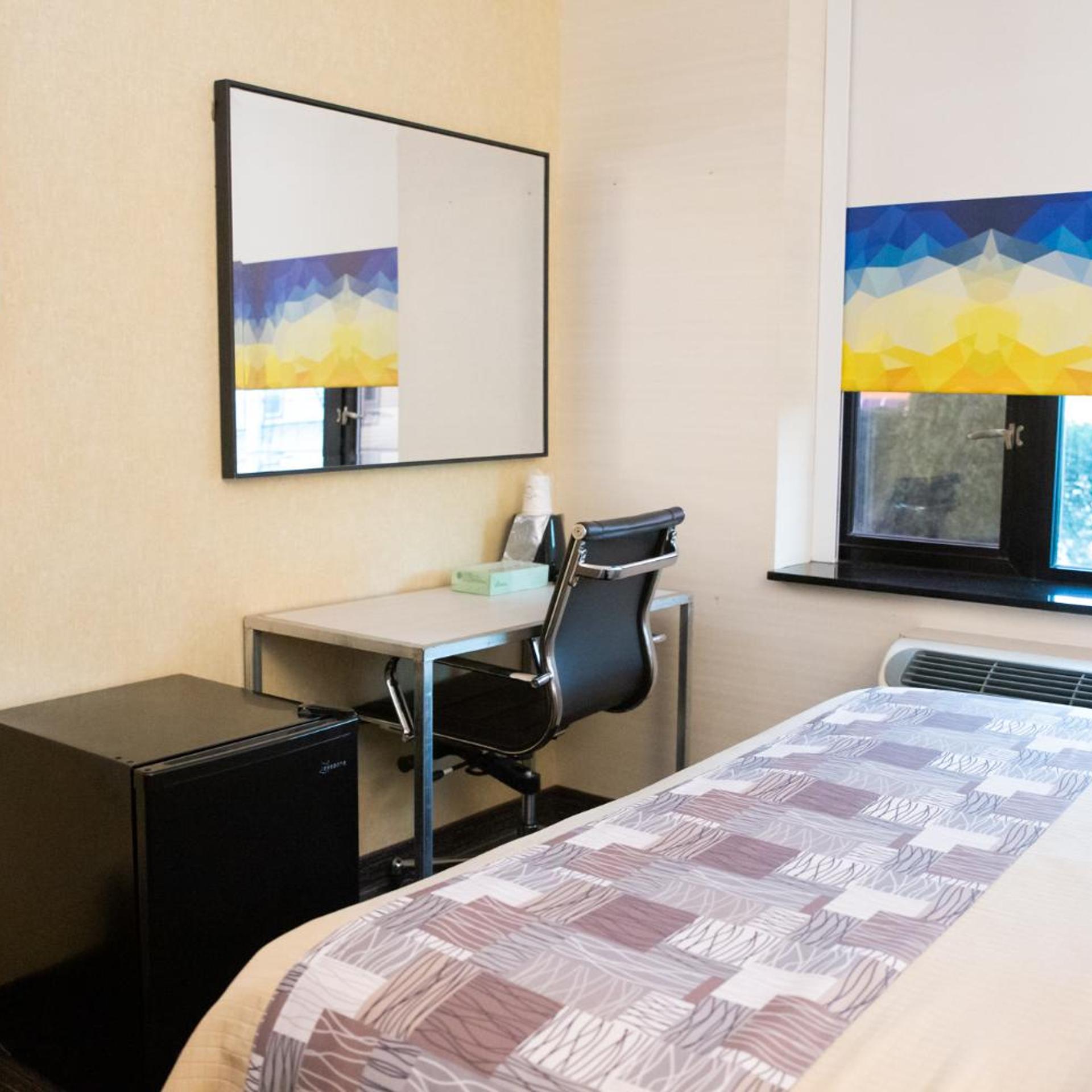 7 Days Hotel Bronx 48/61