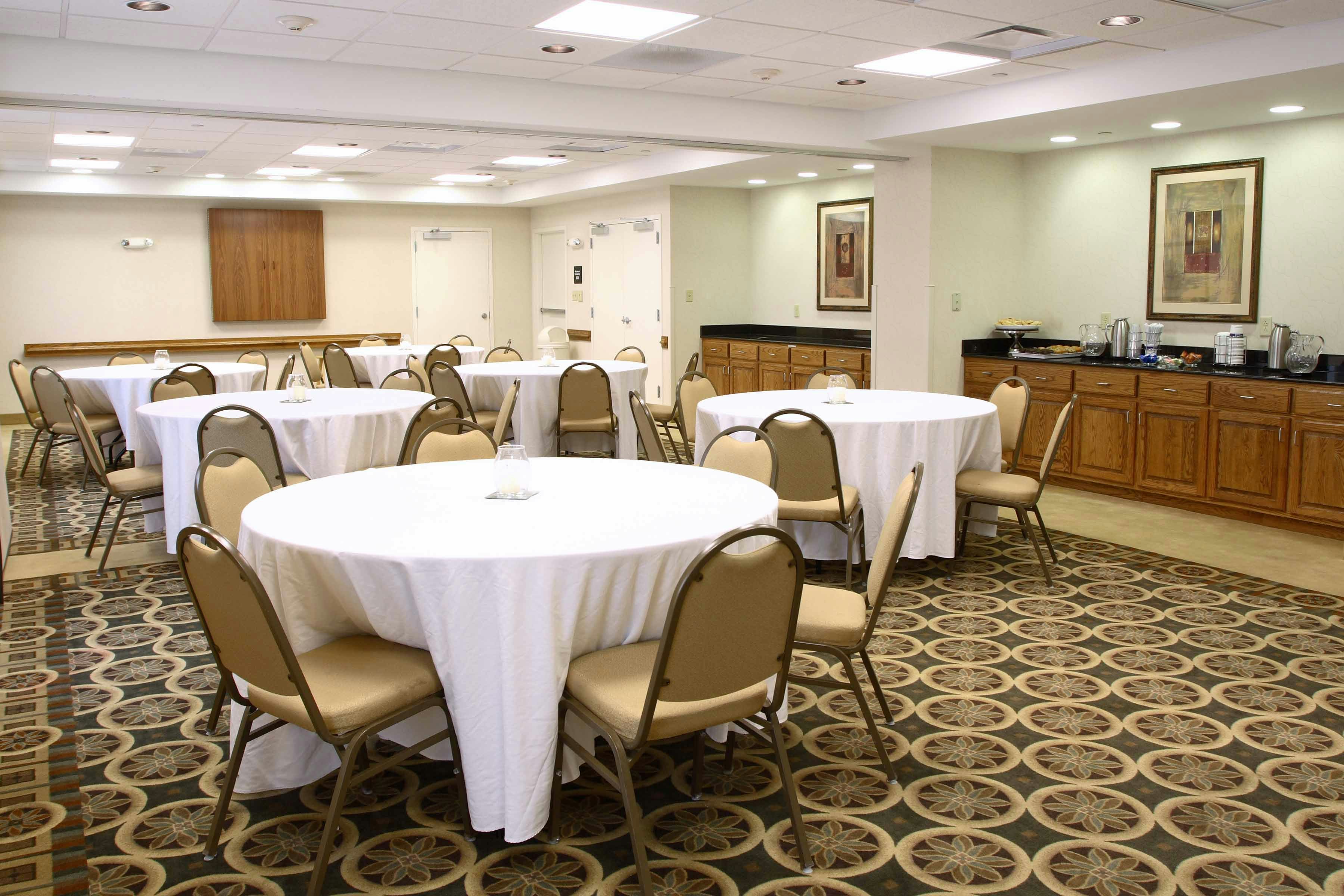 Hampton Inn & Suites Chesapeake-Square Mall 35/41