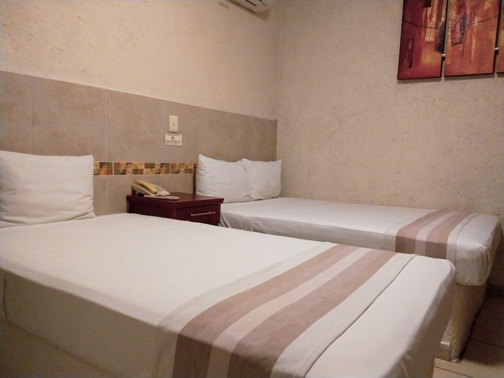 Hotel Guiva Huatulco 6/17