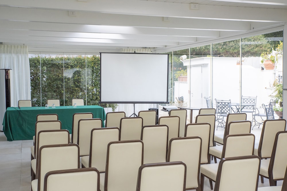 Villa Durrueli Resort Spa 68/78