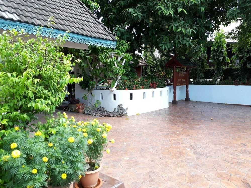 Wiriya House 49/61