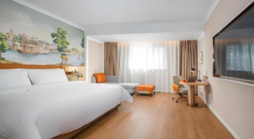 Vienna Hotel (Tianjin chentangzhuang subway station store) 28/59