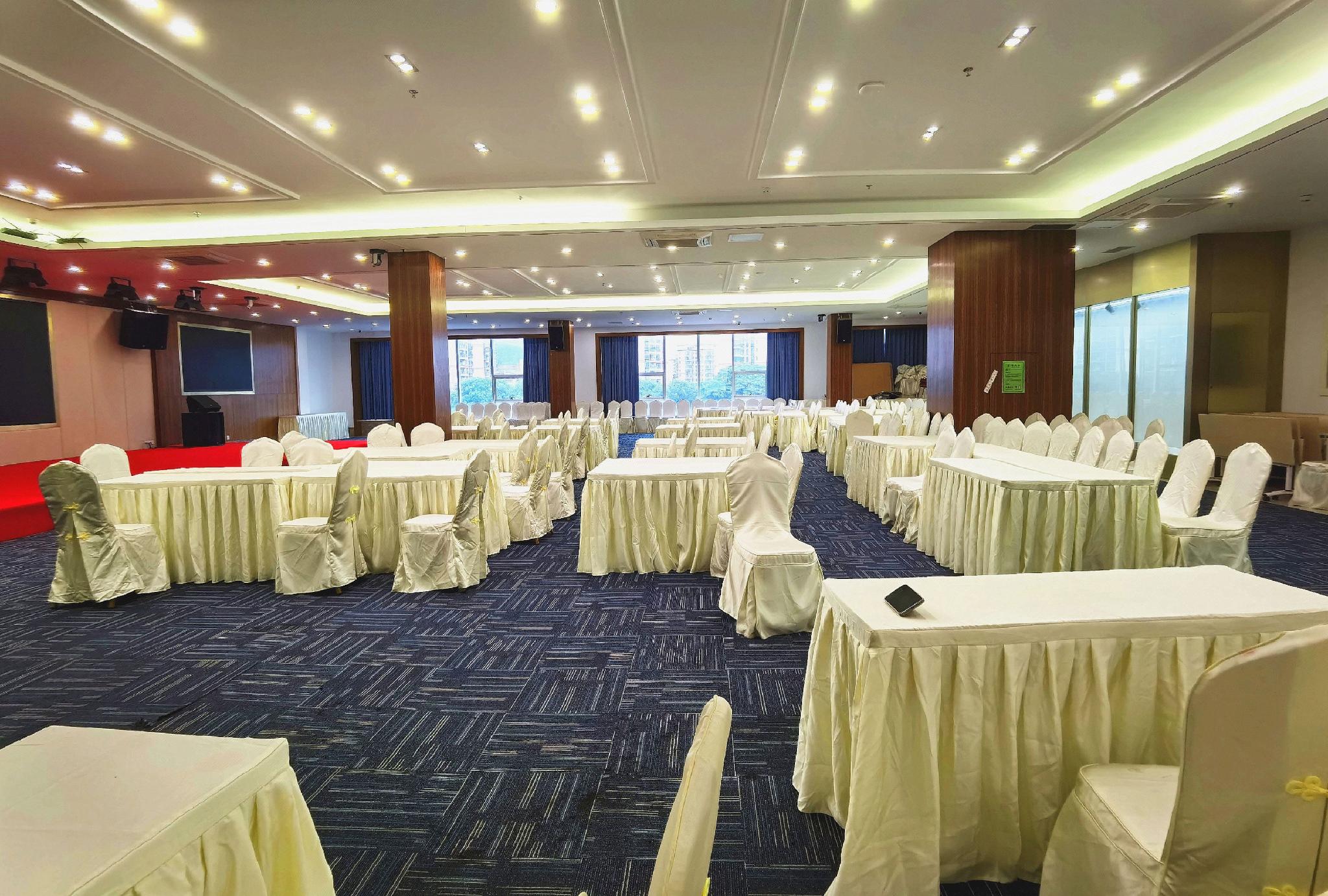 Lavande Hotel (Shenzhen Airport, Fuyong Metro Station) 38/45