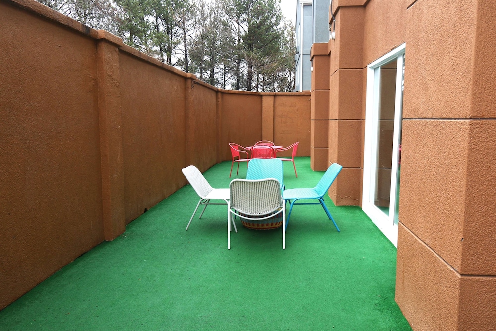 Baymont by Wyndham Lithia Springs Atlanta 25/28