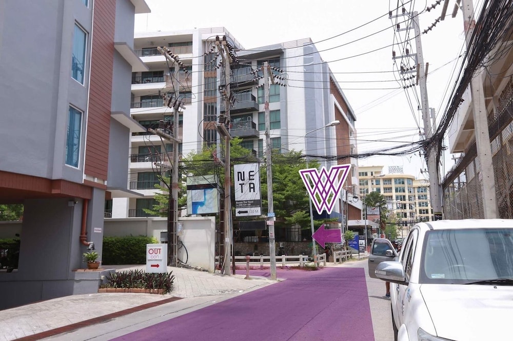 The Whisper Hotel 19/20