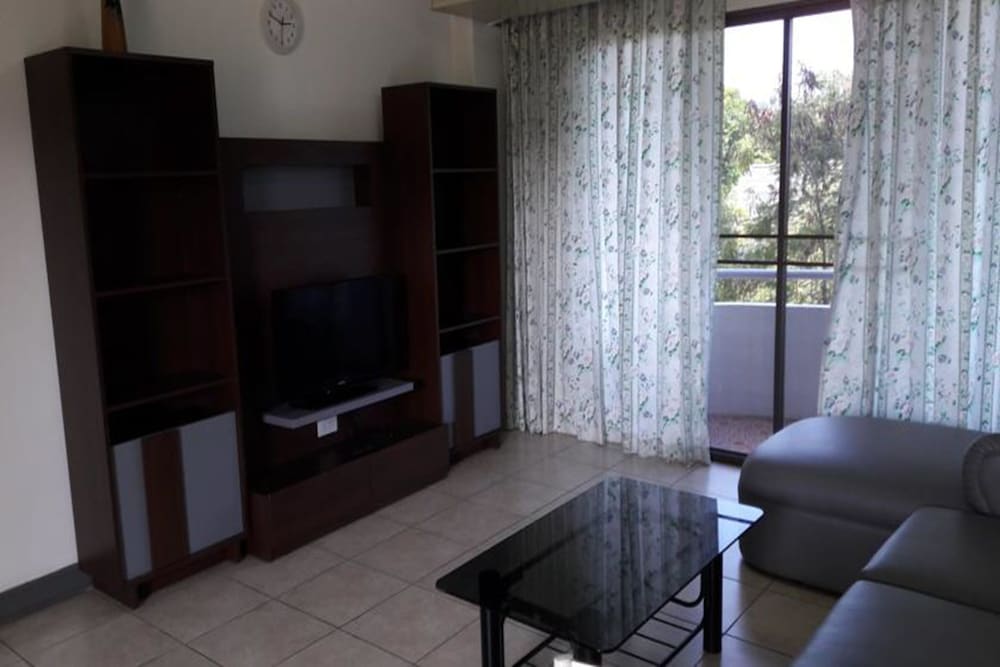 Garden Paradise Hotel & Serviced Apartment 36/45
