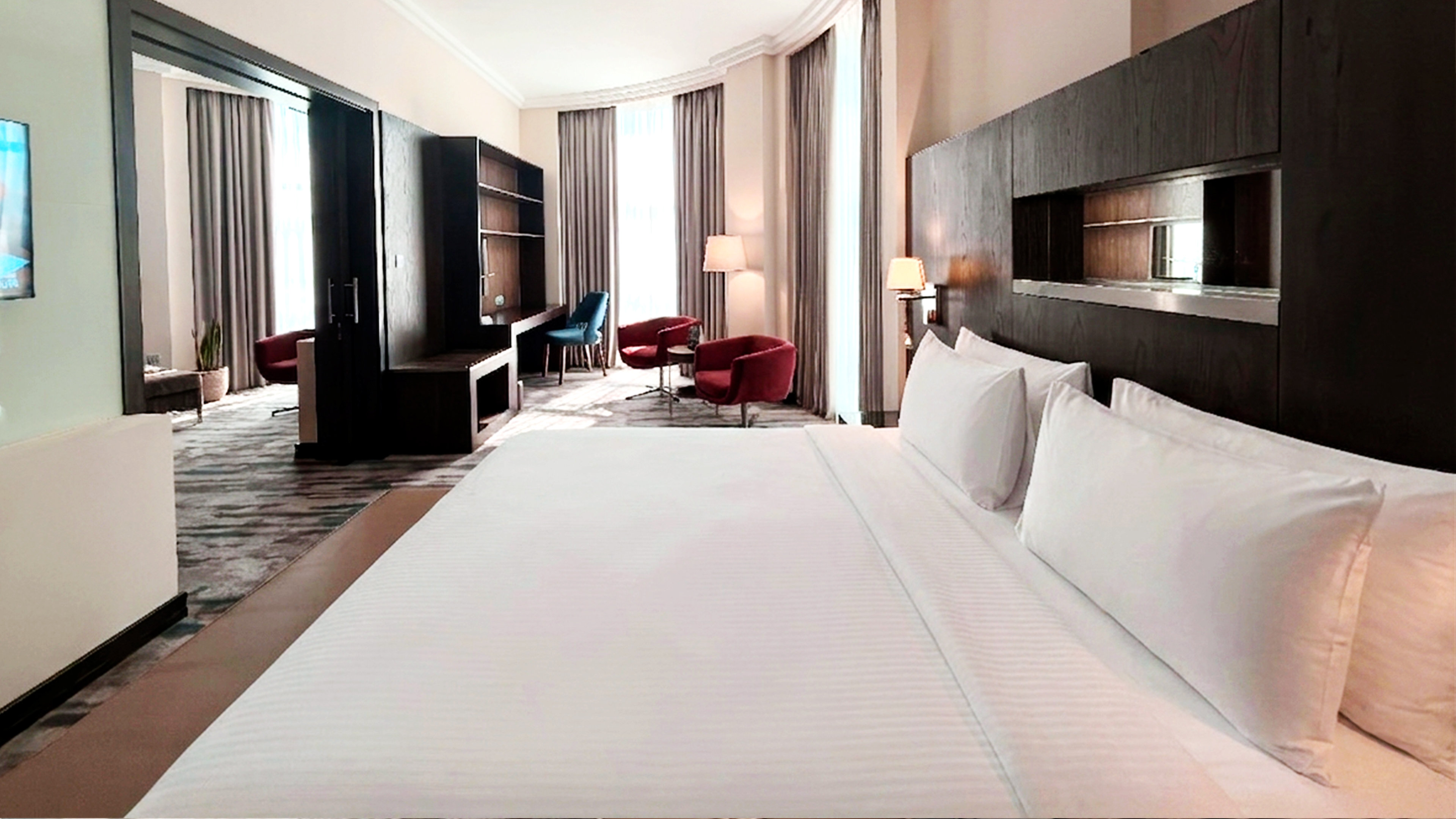 Holiday Inn Abu Dhabi Hotel 28/73