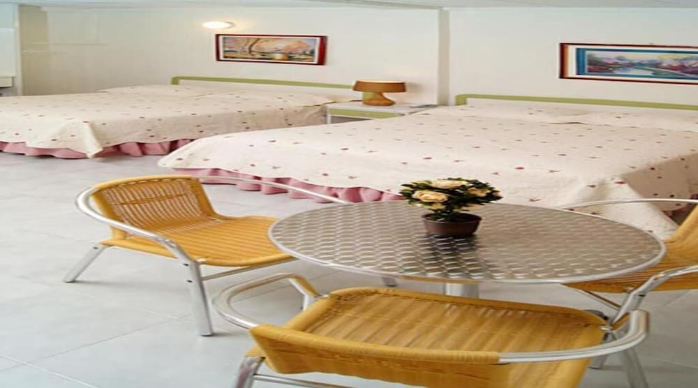 Hotel Verde Mar 30/34