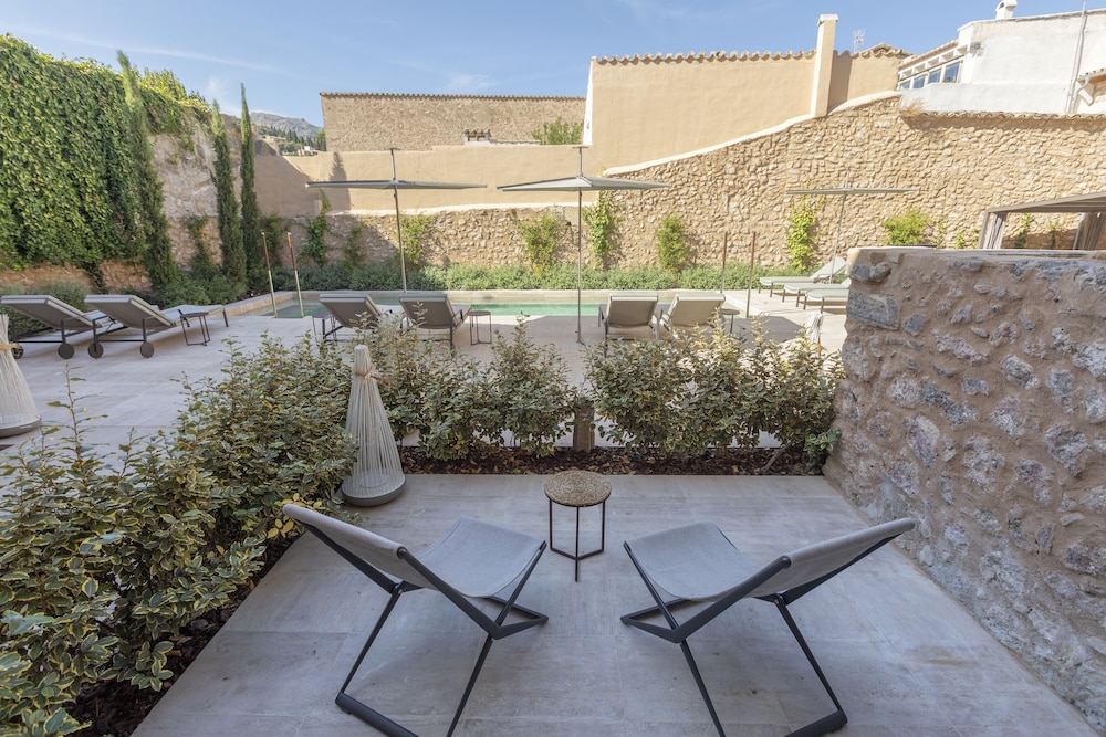Boutique Hotel Can Aulí 25/34