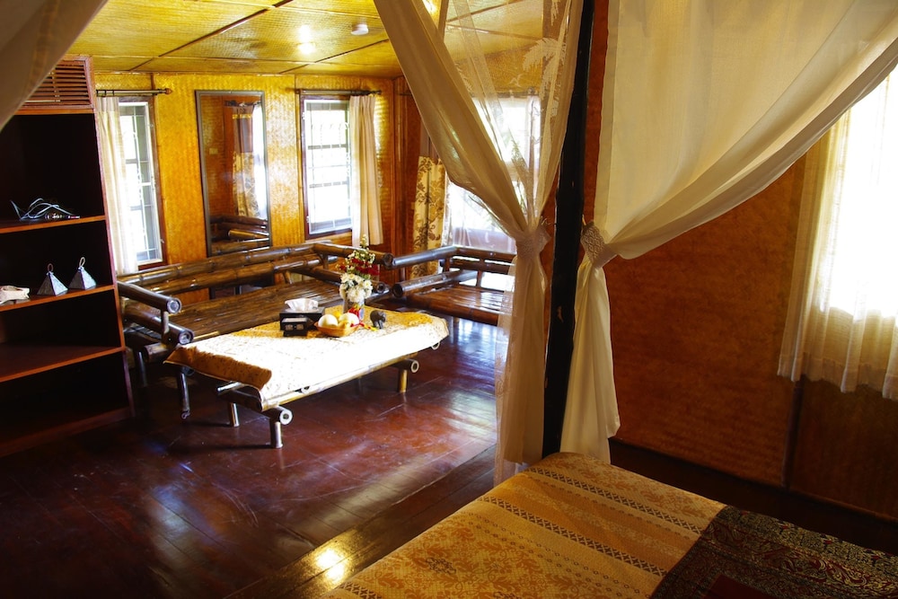Areeya Phuree Resort 39/51