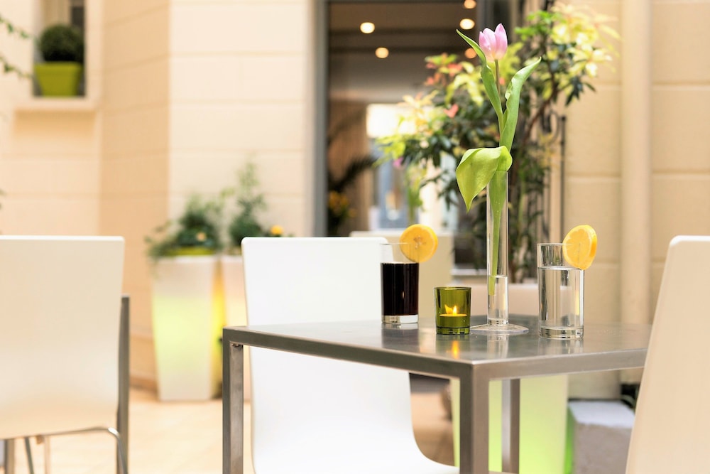 Hotel Glasgow Monceau Paris 10/62