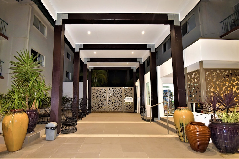 Grande Florida Beachside Resort 7/69
