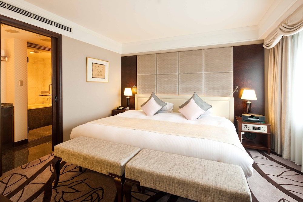 Royal Park Hotel 9/48