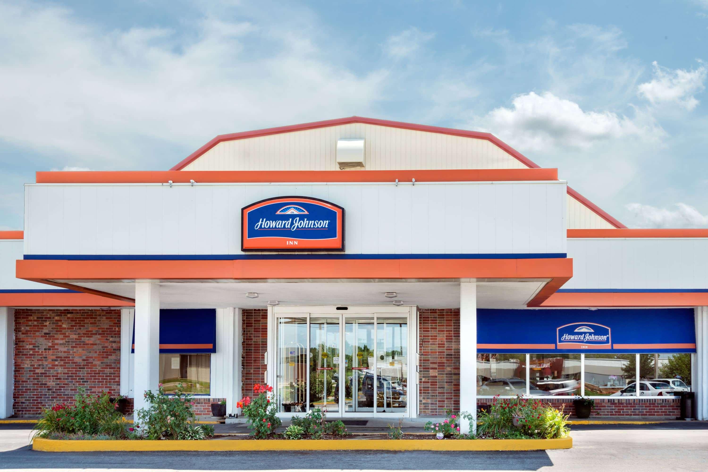 Howard Johnson By Wyndham Burlington 1/24