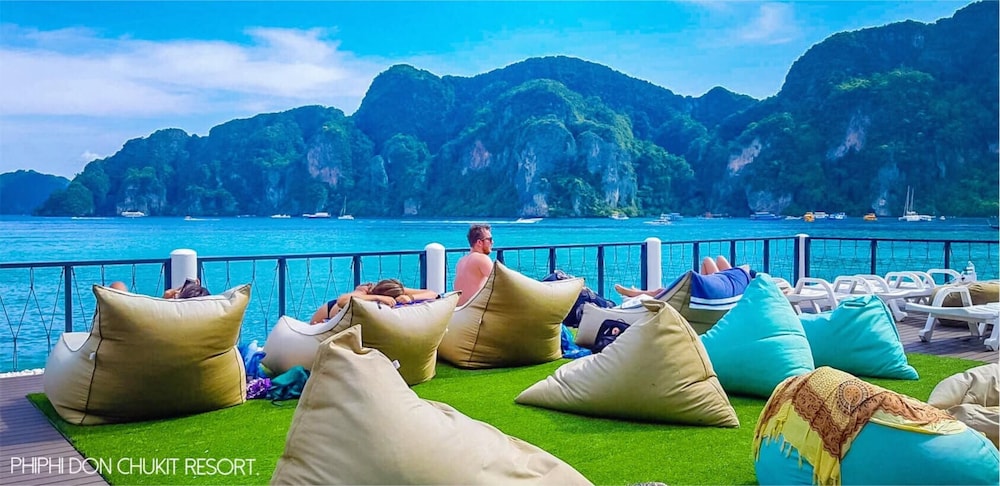 Phi Phi Donchukit Resort 37/40