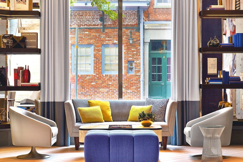 Le Meridien New Orleans 30/40