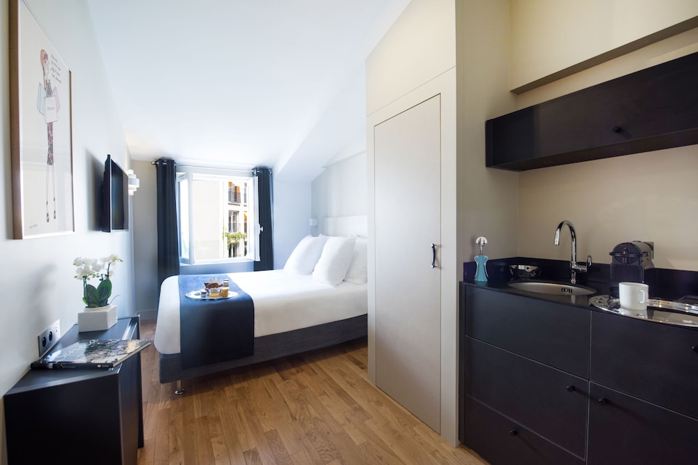 Suites Et Hotel Helzear Etoile 12/56