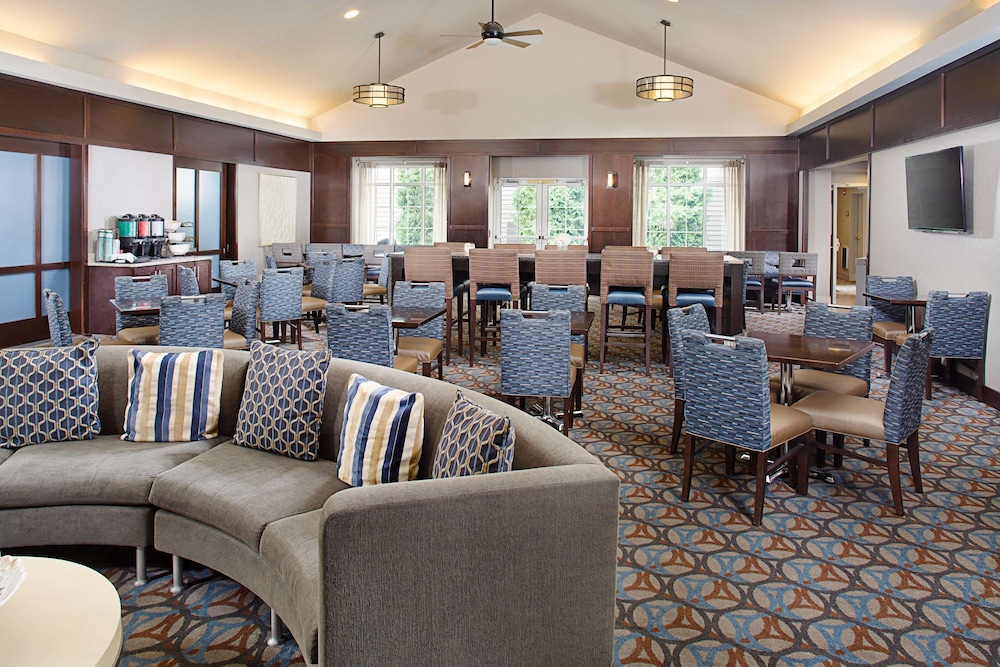 Homewood Suites by Hilton Manchester/Airport 36/54