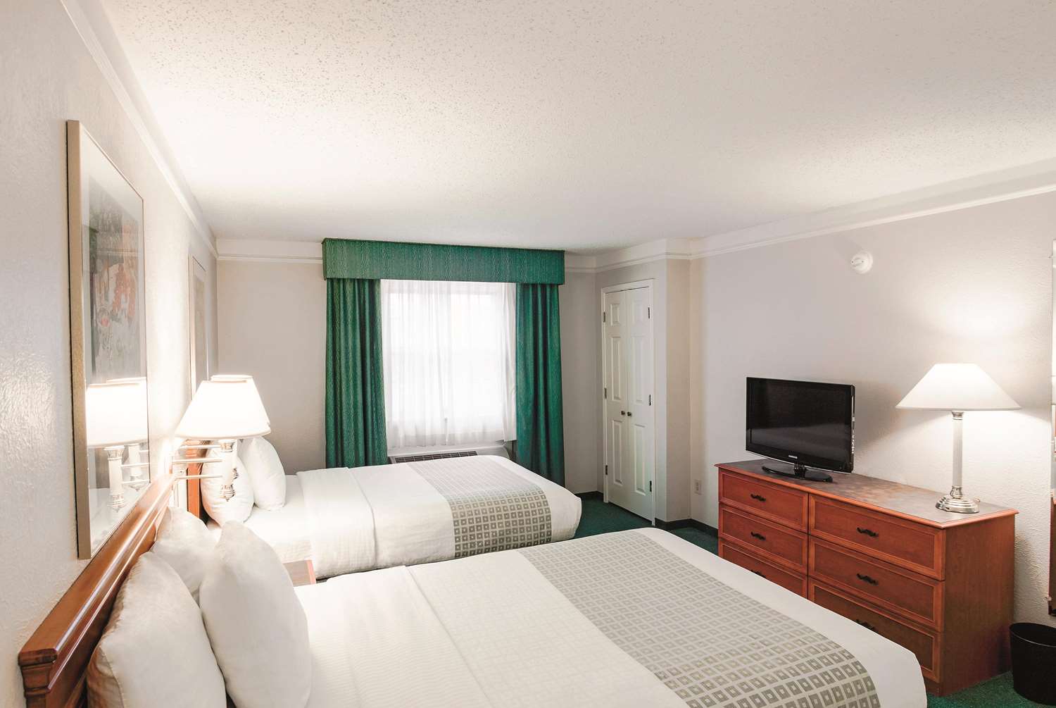 Baymont by Wyndham Indianapolis Airport Lynhurst 13/31