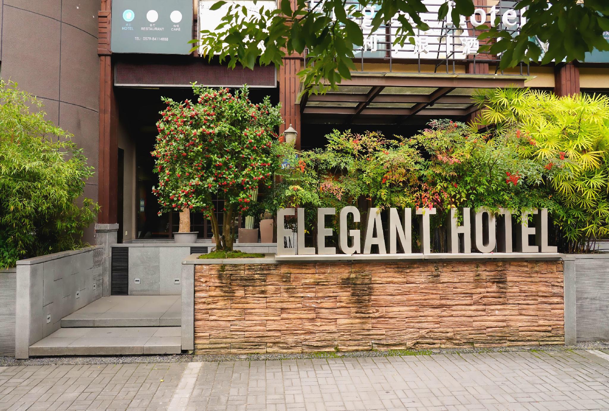 Elegant Hotel 43/48
