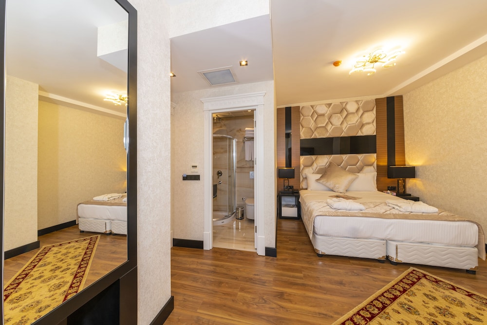 Eastanbul Suite 22/57