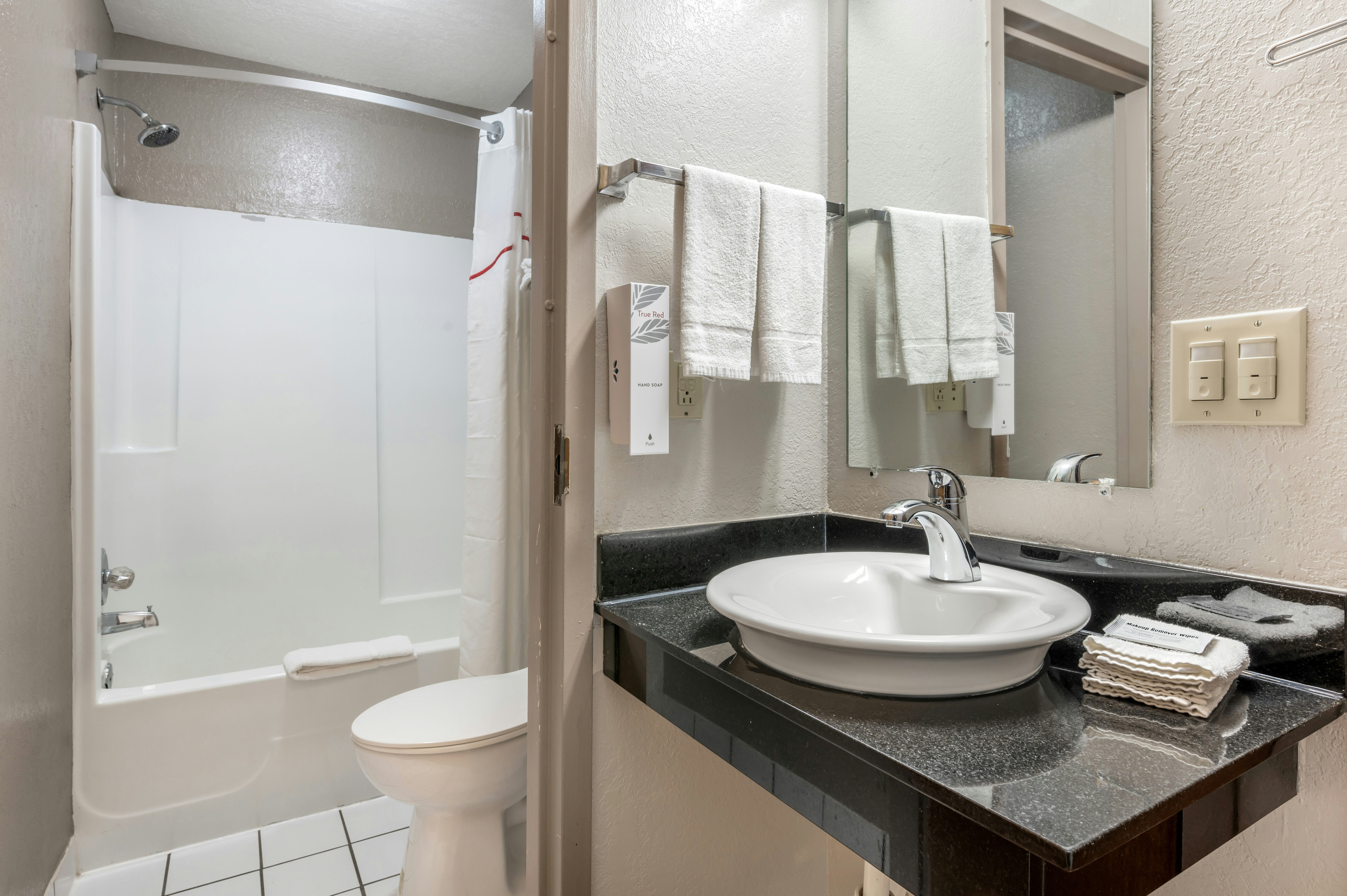 غرفة سوبيريور بسريرين كوين لذوي الإعاقة، Red Roof Inn Greencastle South Cloverdale 3/4